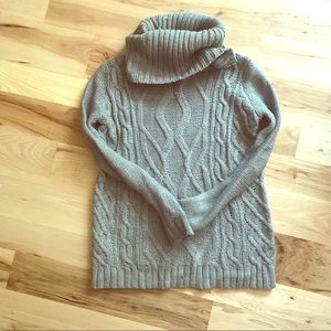 ❄️ Forever 21 Cowl Neck  Sweater ❄️